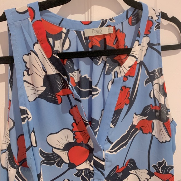 Dalia Floral Sleeveless Blouse with Pleated Back, XL - Picture 2 of 4